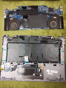 マザーボード外す
