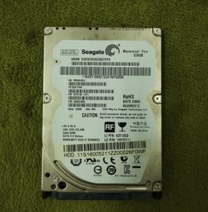 取出したHDD