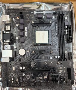 マザーボードに装着されたCPU